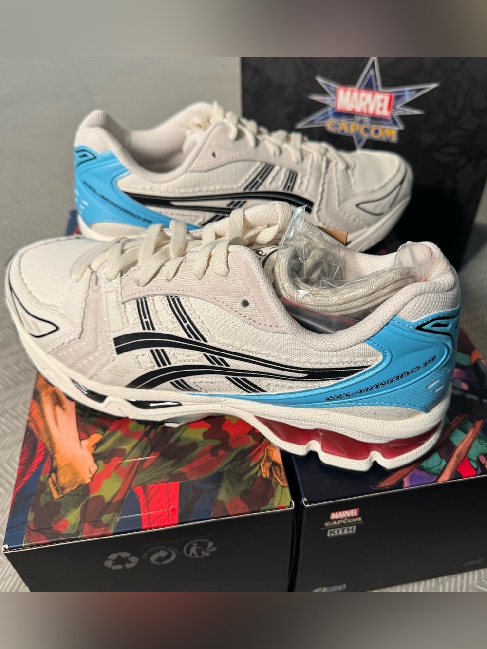 COLLECTIBLE Kith x ASICS MARVEL vs CAPCOM White and Blue Men's Sneakers - Picture 2 of 8